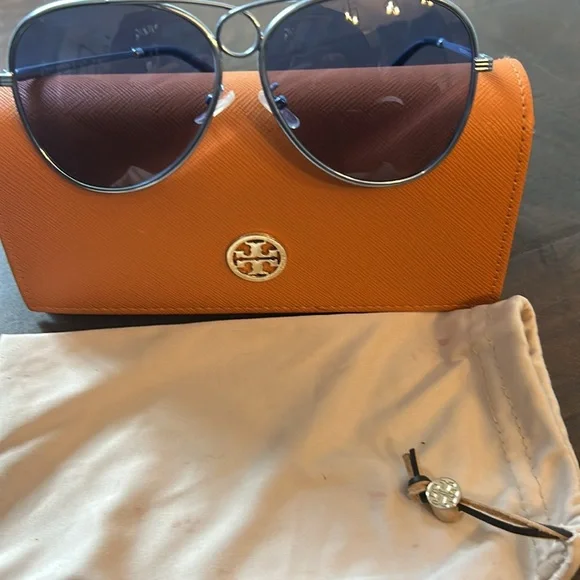 Tory Burch GLORIA PILOT SUNGLASSES Silver Blue aviators - Picture 7 of 8